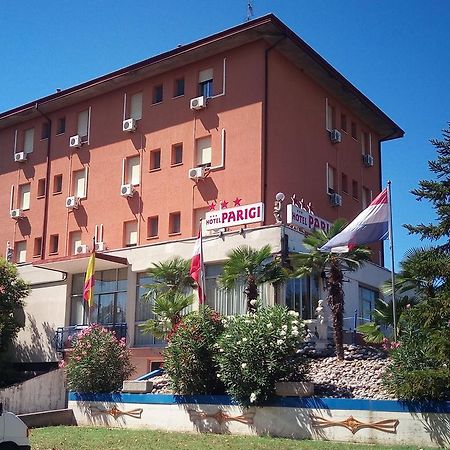 Hotel Parigi Castel San Pietro Terme Exteriör bild